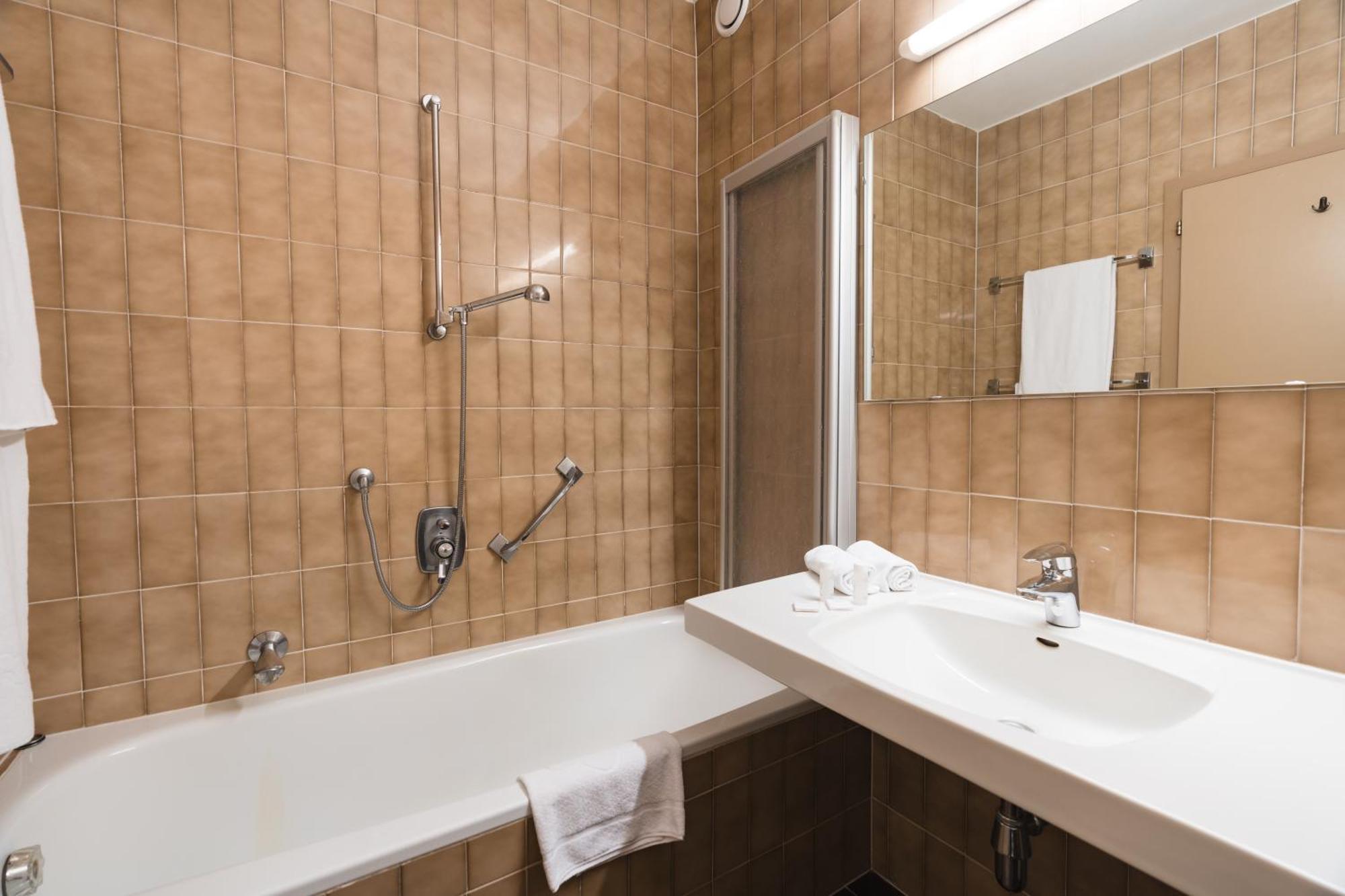 Madonna  Smart Hotel Firn מראה חיצוני תמונה